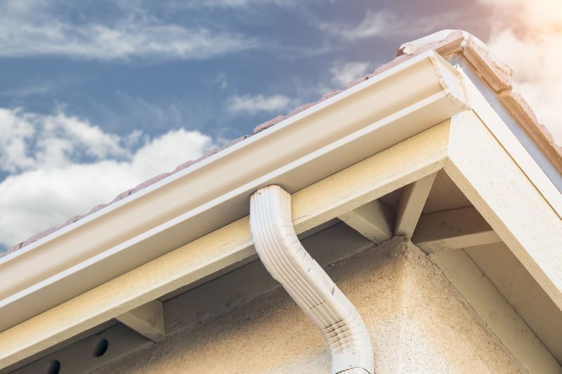 Seamless Gutters Replacement